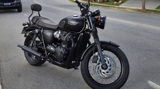 TRIUMPH BONNEVILLE T120 BLACK 1200 
